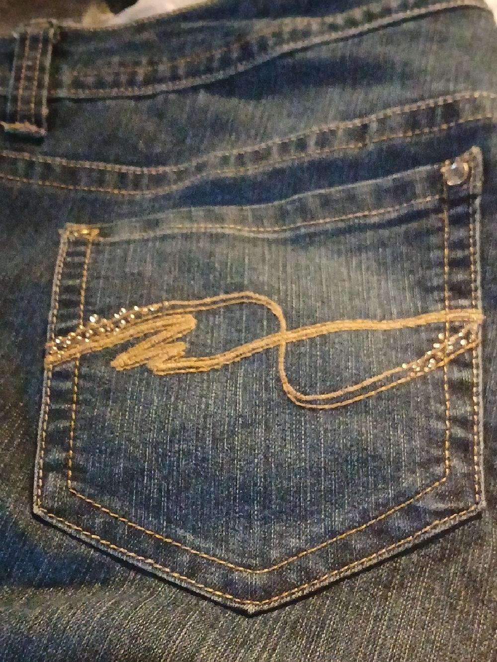 new directions Weekend Womens Plus Size Blue Capri Jeans Size 18W - Picture 3 of 5